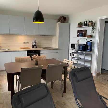 Apartment : Renove En Front De Mer, 2 Chambres, Terrasse - Fr-1-482-93 Fort-Mahon-Plage