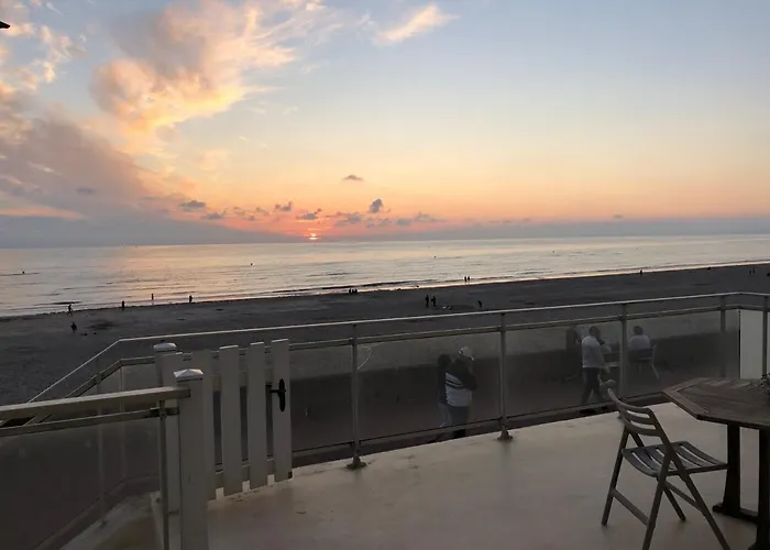 : Renove En Front De Mer, 2 Chambres, Terrasse - Fr-1-482-93 * Fort-Mahon-Plage