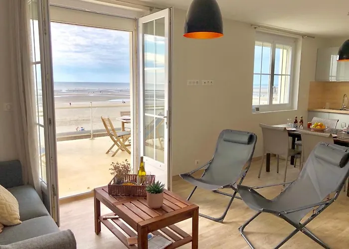 : Renove En Front De Mer, 2 Chambres, Terrasse - Fr-1-482-93